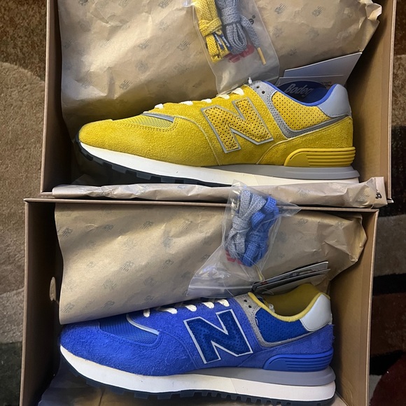 New Balance 574 x Bodega Legacy
Arrival & Departure Combo Pack Size 14
W/receipt - Picture 2 of 16